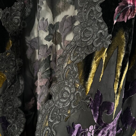 Dolls Kill Widow NWT Love to Love Her Goth Boho Velvet Lace Fringed Hem XS S - Picture 10 of 14